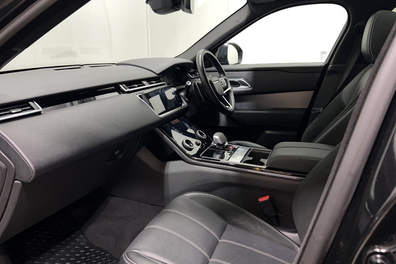 2022 (22) LAND ROVER RANGE ROVER VELAR 2.0 D200 Edition 5dr Auto 5771526