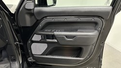 2025 (25) LAND ROVER DEFENDER 3.0 D350 Outbound 130 5dr Auto 5774254