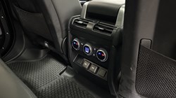 2025 (25) LAND ROVER DEFENDER 3.0 D350 Outbound 130 5dr Auto 5774253