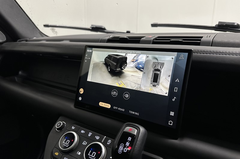 2025 (25) LAND ROVER DEFENDER 3.0 D350 Outbound 130 5dr Auto 5774272