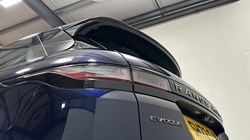 2022 (72) LAND ROVER RANGE ROVER EVOQUE 2.0 D200 R-Dynamic SE 5dr Auto 5782976