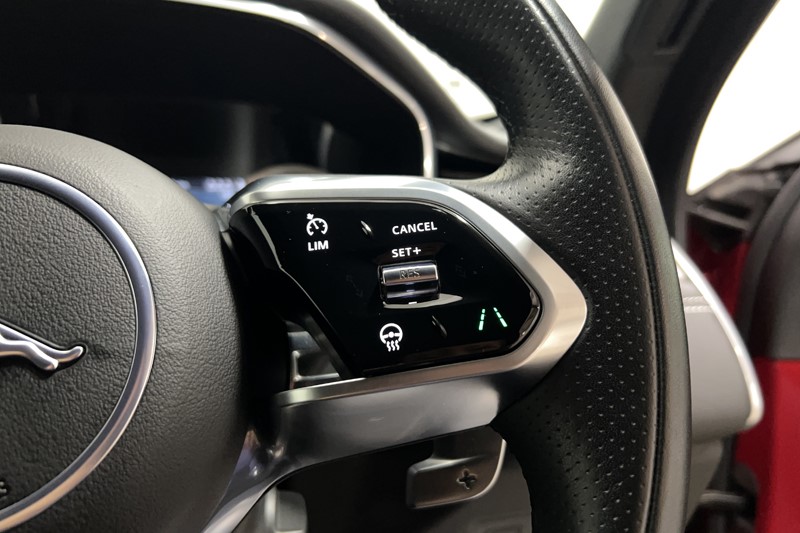 2022 (72) JAGUAR F-PACE 2.0 D200 R-Dynamic S 5dr Auto AWD 5802030
