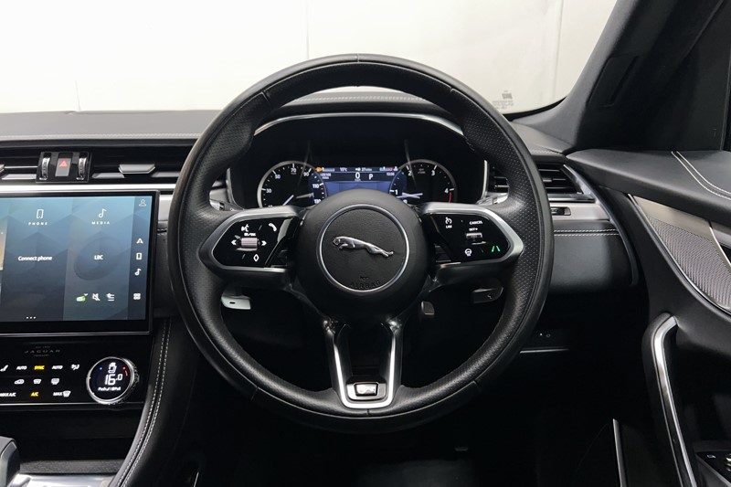 2022 (72) JAGUAR F-PACE 2.0 D200 R-Dynamic S 5dr Auto AWD 5802020