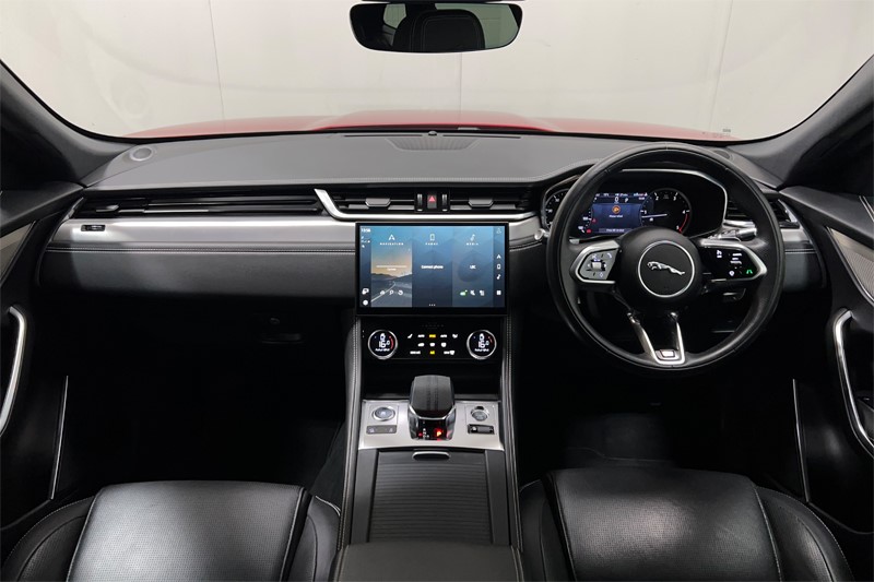 2022 (72) JAGUAR F-PACE 2.0 D200 R-Dynamic S 5dr Auto AWD 5802018