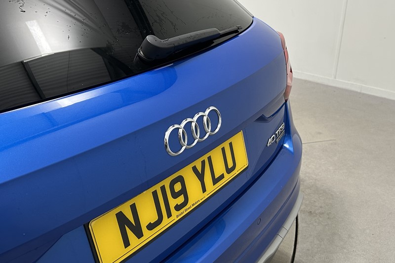 2019 (19) AUDI Q2 40 TFSI Quattro S Line 5dr S Tronic 5773688