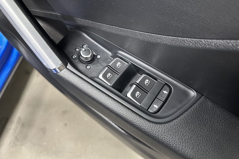 2019 (19) AUDI Q2 40 TFSI Quattro S Line 5dr S Tronic 5773657