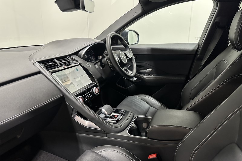2024 (74) JAGUAR E-PACE 2.0 D200 R-Dynamic SE Black 5dr Auto 5791922