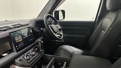 2023 (23) LAND ROVER DEFENDER 3.0 D300 X-Dynamic HSE 110 5dr Auto 5816460