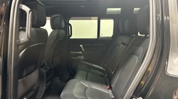 2023 (23) LAND ROVER DEFENDER 3.0 D300 X-Dynamic HSE 110 5dr Auto 5816423