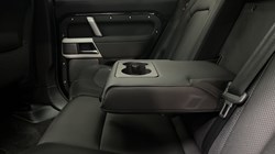 2023 (23) LAND ROVER DEFENDER 3.0 D300 X-Dynamic HSE 110 5dr Auto 5816464