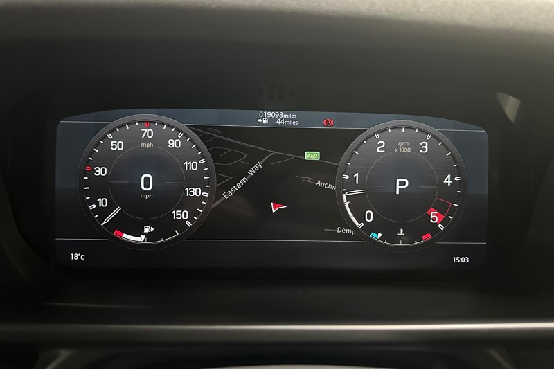 2023 (23) LAND ROVER DEFENDER 3.0 D300 X-Dynamic HSE 110 5dr Auto 5816446
