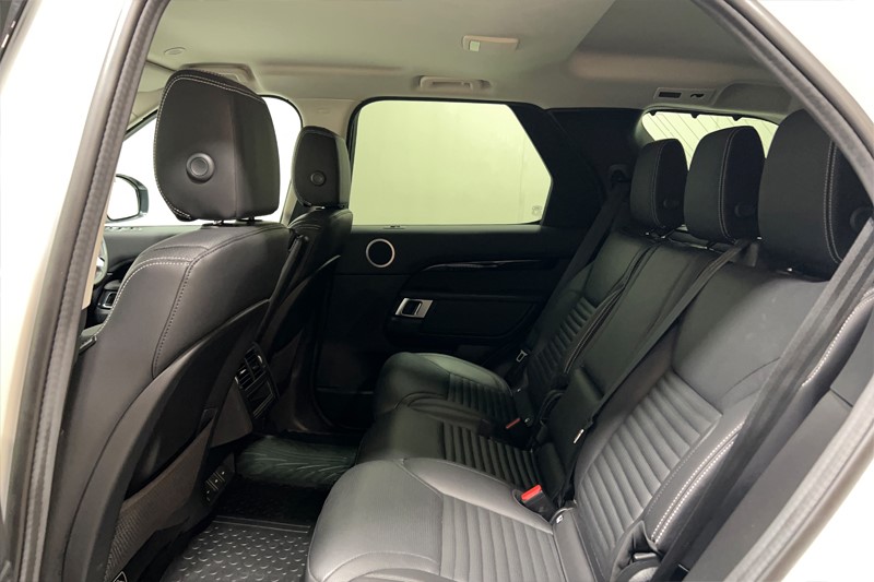 2023 (73) LAND ROVER DISCOVERY 3.0 D300 S 5dr Auto 5822257