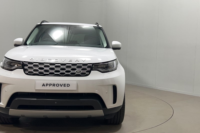 2023 (73) LAND ROVER DISCOVERY 3.0 D300 S 5dr Auto 5822309