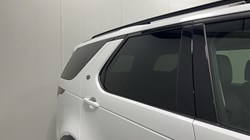 2023 (73) LAND ROVER DISCOVERY 3.0 D300 S 5dr Auto 5822303