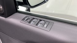 2023 (73) LAND ROVER DISCOVERY 3.0 D300 S 5dr Auto 5822267