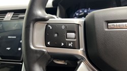 2023 (73) LAND ROVER DISCOVERY 3.0 D300 S 5dr Auto 5822274