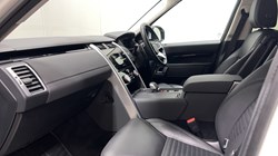 2023 (73) LAND ROVER DISCOVERY 3.0 D300 S 5dr Auto 5822286