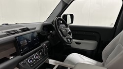 2025 (25) LAND ROVER DEFENDER 3.0 D250 X-Dynamic HSE 90 3dr Auto 5790806