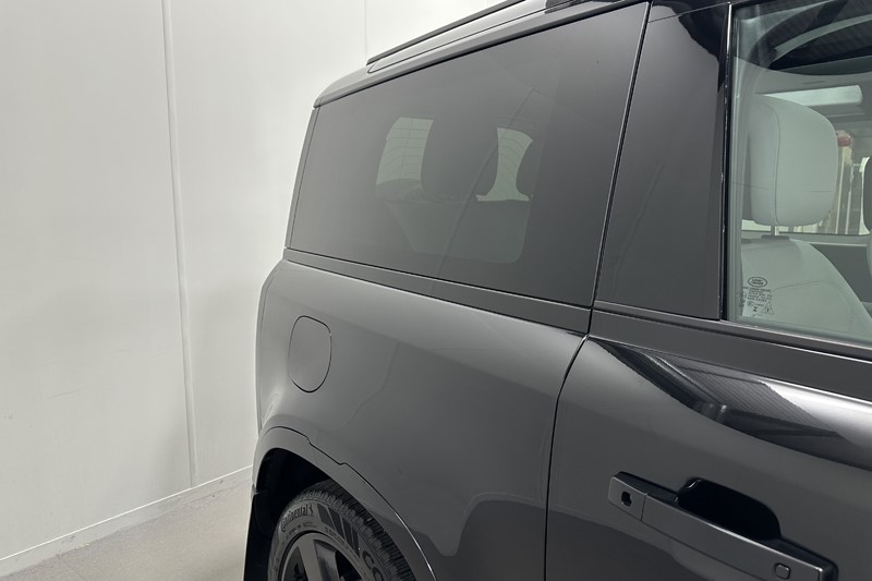 2025 (25) LAND ROVER DEFENDER 3.0 D250 X-Dynamic HSE 90 3dr Auto 5790813