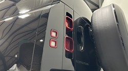 2025 (25) LAND ROVER DEFENDER 3.0 D250 X-Dynamic HSE 90 3dr Auto 5790812