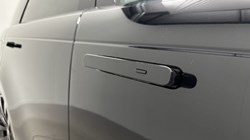 2025 (25) LAND ROVER RANGE ROVER SPORT 3.0 D300 Dynamic SE 5dr Auto 5790321