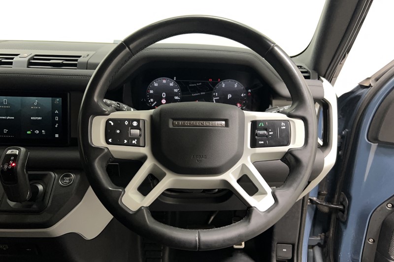 2023 (73) LAND ROVER COMMERCIAL DEFENDER 3.0 D250 Hard Top Auto [3 Seat] 5797627