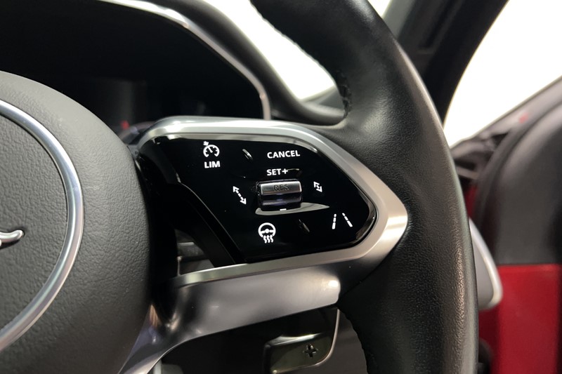 2023 (73) JAGUAR F-PACE 2.0 D200 R-Dynamic SE Black 5dr Auto AWD 5801399