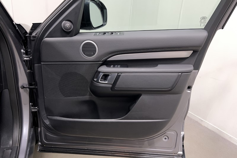 2023 (73) LAND ROVER DISCOVERY 3.0 D300 Dynamic HSE 5dr Auto 5822853