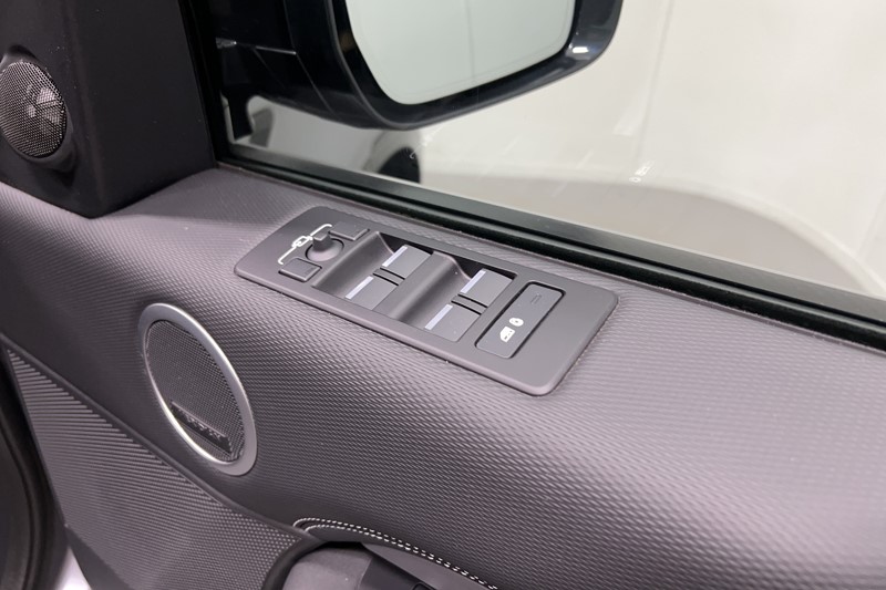 2023 (73) LAND ROVER DISCOVERY 3.0 D300 Dynamic HSE 5dr Auto 5822856
