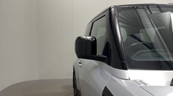 2021 (21) LAND ROVER DEFENDER 3.0 D250 SE 90 3dr Auto 5822372