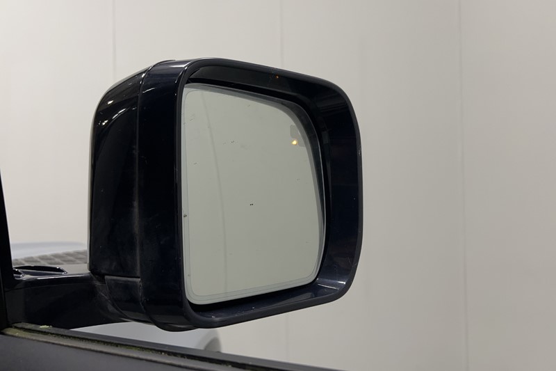 2021 (21) LAND ROVER DEFENDER 3.0 D250 SE 90 3dr Auto 5822338