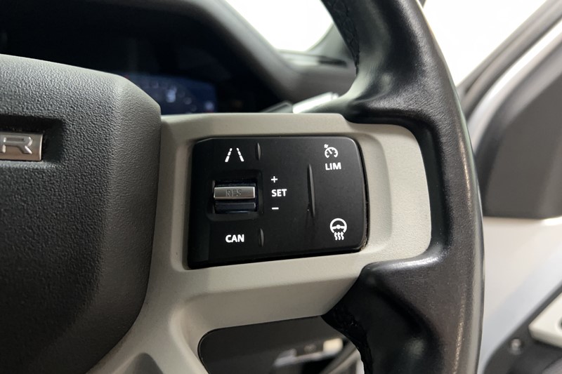 2021 (21) LAND ROVER DEFENDER 3.0 D250 SE 90 3dr Auto 5822343