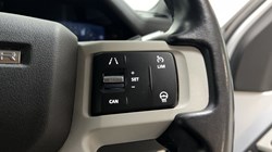 2021 (21) LAND ROVER DEFENDER 3.0 D250 SE 90 3dr Auto 5822343
