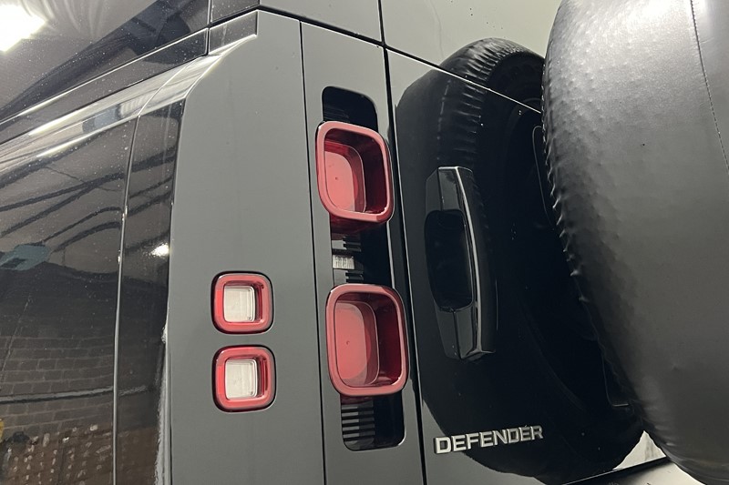 2025 (25) LAND ROVER DEFENDER 3.0 D350 X-Dynamic HSE 130 5dr Auto [8 Seat] 5798583