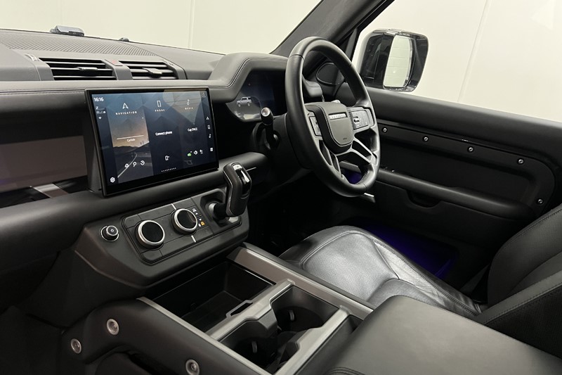 2025 (25) LAND ROVER DEFENDER 3.0 D350 X-Dynamic HSE 130 5dr Auto [8 Seat] 5798620