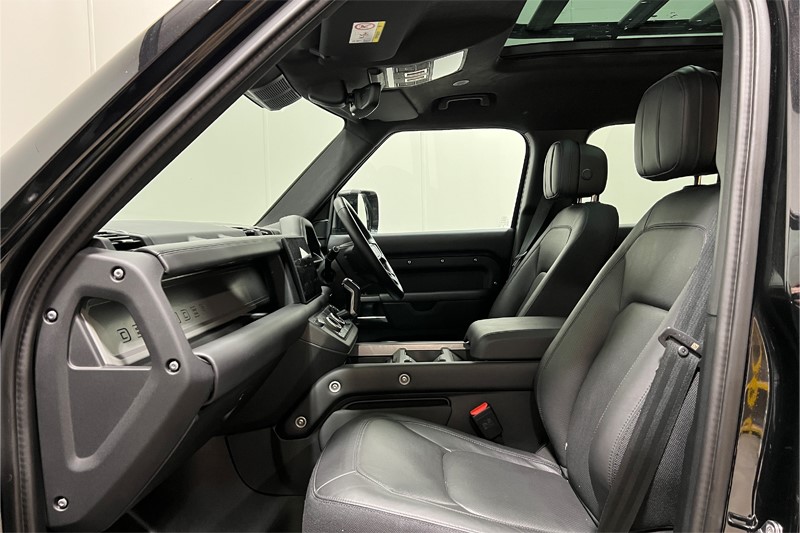 2025 (25) LAND ROVER DEFENDER 3.0 D350 X-Dynamic HSE 130 5dr Auto [8 Seat] 5798570