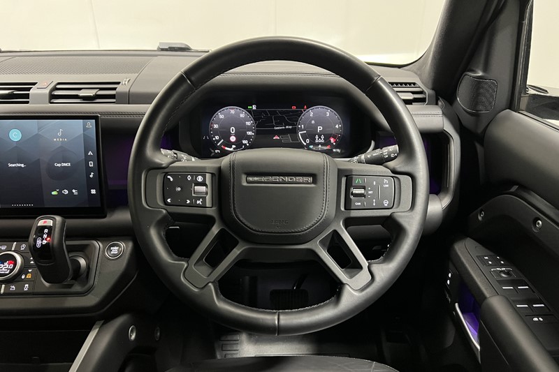 2025 (25) LAND ROVER DEFENDER 3.0 D350 X-Dynamic HSE 130 5dr Auto [8 Seat] 5798610