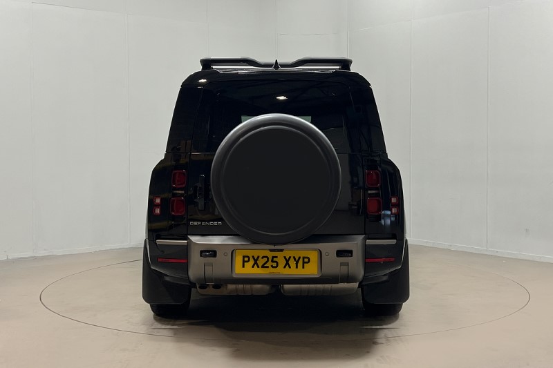 2025 (25) LAND ROVER DEFENDER 3.0 D350 X-Dynamic HSE 130 5dr Auto [8 Seat] 5798573