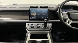2025 (25) LAND ROVER DEFENDER 2.0 P300e X-Dynamic SE 110 5dr Auto 5827871
