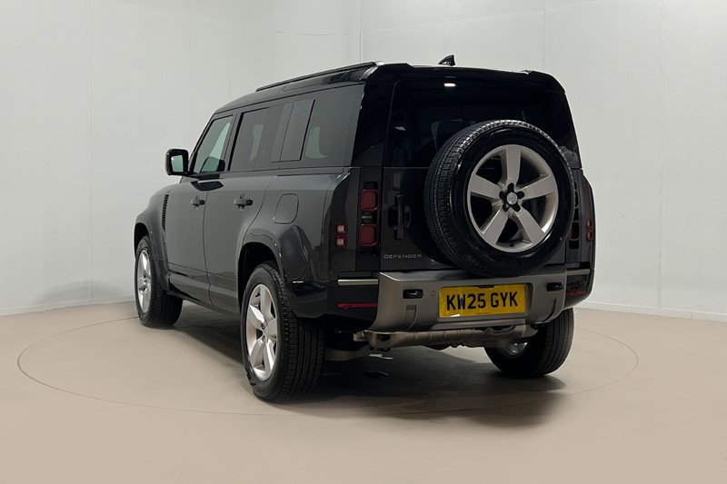 2025 (25) LAND ROVER DEFENDER 2.0 P300e X-Dynamic SE 110 5dr Auto 5827831
