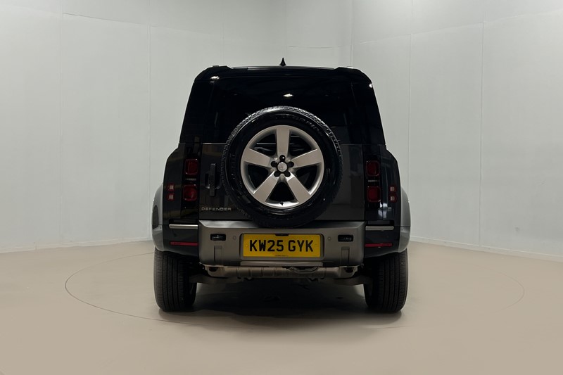 2025 (25) LAND ROVER DEFENDER 2.0 P300e X-Dynamic SE 110 5dr Auto 5827835