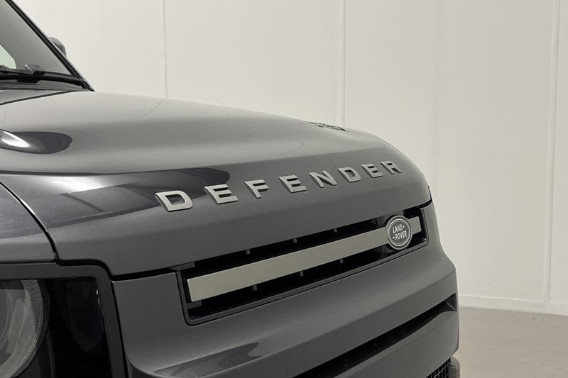 2025 (25) LAND ROVER DEFENDER 2.0 P300e X-Dynamic SE 110 5dr Auto 5827874