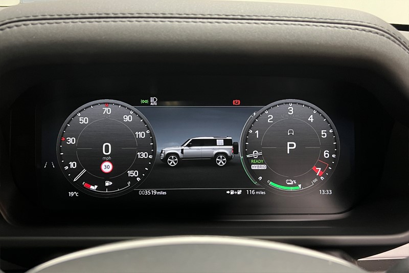 2025 (25) LAND ROVER DEFENDER 2.0 P300e X-Dynamic SE 110 5dr Auto 5827858