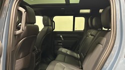 2023 (23) LAND ROVER DEFENDER 3.0 D250 X-Dynamic SE 110 5dr Auto 5818074