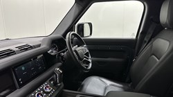 2023 (23) LAND ROVER DEFENDER 3.0 D250 X-Dynamic SE 110 5dr Auto 5818111