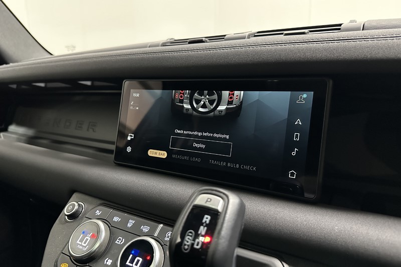 2023 (23) LAND ROVER DEFENDER 3.0 D250 X-Dynamic SE 110 5dr Auto 5818107