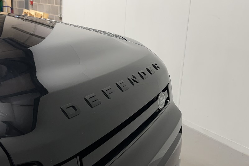 2023 (23) LAND ROVER COMMERCIAL DEFENDER 3.0 D250 Hard Top SE Auto 5881937