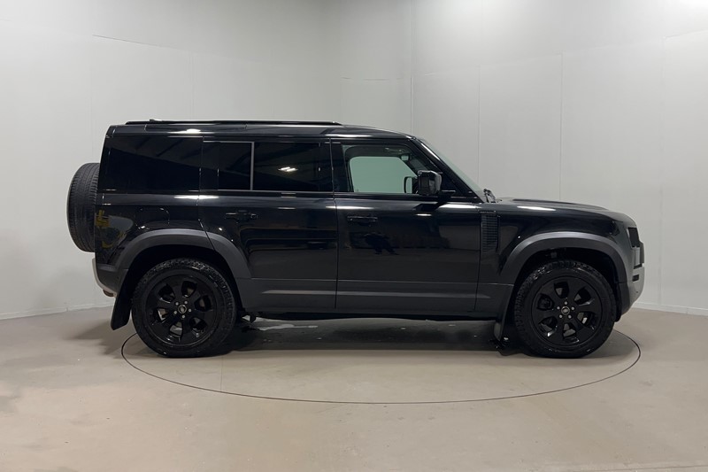 2023 (23) LAND ROVER COMMERCIAL DEFENDER 3.0 D250 Hard Top SE Auto 5881891