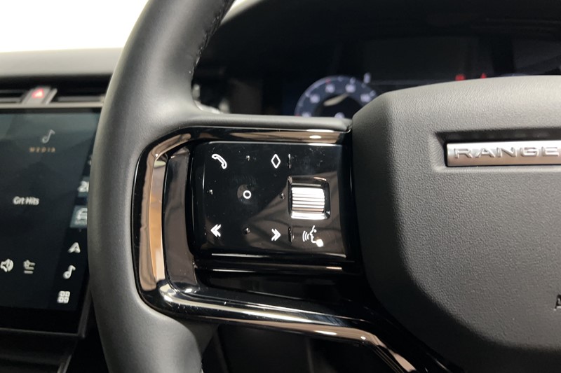 2023 (73) LAND ROVER RANGE ROVER VELAR 2.0 D200 MHEV Dynamic SE 5dr Auto 5822695