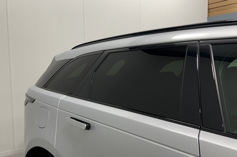 2023 (73) LAND ROVER RANGE ROVER VELAR 2.0 D200 MHEV Dynamic SE 5dr Auto 5822720